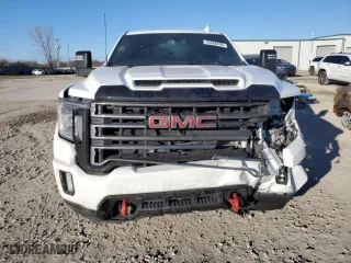 2021 GMC Sierra 2500HD AT4 with VIN 1GT49PEY1MF317254, listed as a Copart auction lot 83268294 with 34,668 mi miles and Salvage Title. Bid and sale history available at carsss.com. Image 5.