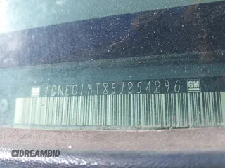 2005 Chevrolet Tahoe LT z VIN 1GNEC13T85J254296, wystawiony jako IAAI lot #41676900 z przebiegiem 214 305 mil mil oraz . Historia ofert i sprzedaży dostępna na DreamBid. Obrazek 9.