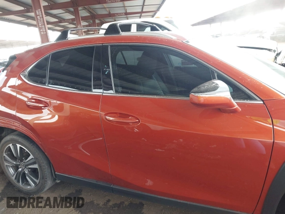 2019 Lexus UX 200 z VIN JTHY3JBH9K2005464, wystawiony jako IAAI lot #42196158 z przebiegiem 50 910 mil mil oraz . Historia ofert i sprzedaży dostępna na DreamBid. Obrazek 14.