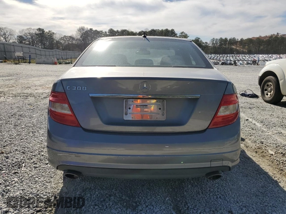 2011 Mercedes-Benz C 300 Sport с VIN WDDGF5EBXBR157415, выставлен на аукционе Copart как лот 46500545 с пробегом 142 927 миль миль и Чистый • Clean title. История ставок и продаж доступна на DreamBid. Изображение 6.