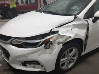 2018 Chevrolet Cruze LT with VIN 1G1BE5SM8J7194494, listed as a IAAI auction lot 41272542 with 79,539 mi miles. Bid and sale history available at carsss.com. Image 6.