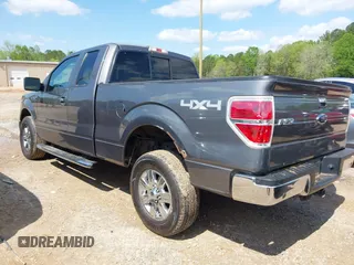 2010 Ford F-150 XL with VIN 1FTEX1E84AKA19386, listed as a IAAI auction lot 41990825 with 82,177 mi miles. Bid and sale history available at carsss.com. Image 3.
