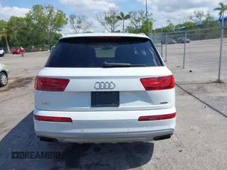 2018 Audi Q7 Premium z VIN WA1AHAF77JD045349, wystawiony jako IAAI lot #42227264 z przebiegiem 93 865 mil mil oraz . Historia ofert i sprzedaży dostępna na DreamBid. Obrazek 16.