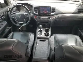 2017 Honda Pilot EX-L with VIN 5FNYF6H5XHB010939, listed as a Copart auction lot 59618625 with 178,375 mi miles and Salvage title. Bid and sale history available at DreamBid. Image 8.
