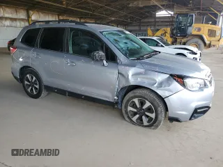 2018 Subaru Forester z VIN JF2SJABC5JH589120, wystawiony jako Copart lot #56571725 z przebiegiem 39 541 mil mil oraz Szkody całkowita. Historia ofert i sprzedaży dostępna na DreamBid. Obrazek 4.
