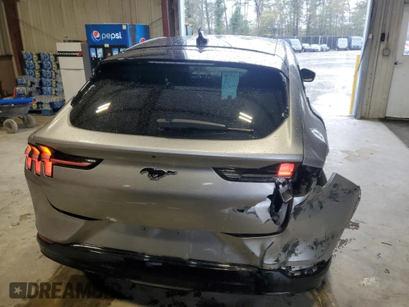 2021 Ford Mustang Mach-E Premium с VIN 3FMTK3R79MMA21145, выставлен на аукционе Copart как лот 52748285 с пробегом 55 497 миль миль и Списание • Salvage title. История ставок и продаж доступна на DreamBid. Изображение 6.