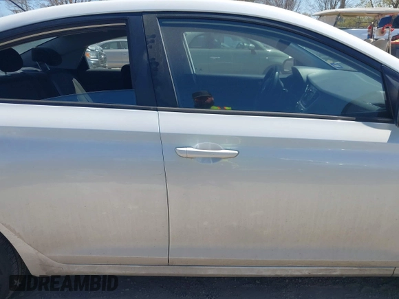 2018 Hyundai Accent SE with VIN 3KPC24A37JE026210, listed as a IAAI auction lot 41753981 with 136,056 mi miles. Bid and sale history available at carsss.com. Image 13.