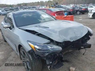2019 Kia Stinger GT1 with VIN KNAE45LCXK6061530, listed as a IAAI auction lot 41750697 with 90,212 mi miles. Bid and sale history available at carsss.com. Image 1.