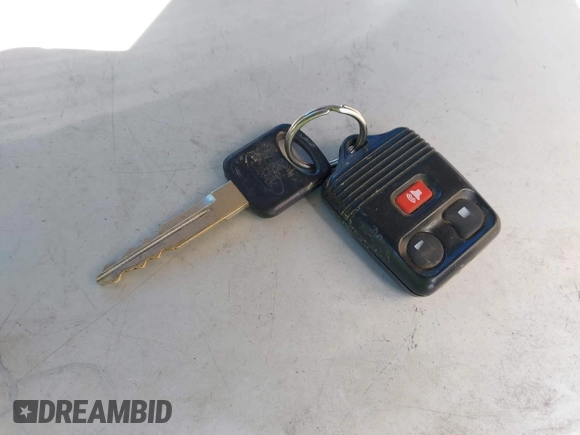2006 Ford F-250 XL с VIN 1FTSX21P46EB63967, выставлен на аукционе IAAI как лот 42448401 с пробегом 258 781 миль миль и . История ставок и продаж доступна на DreamBid. Изображение 11.