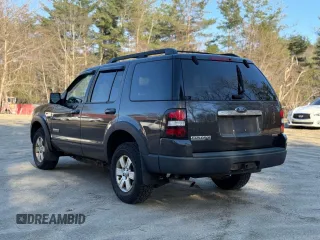 2007 Ford Explorer XLT with VIN 1FMEU73E27UA72214, listed as a Copart auction lot 53916955 with 221,707 mi miles and Clean Title. Bid and sale history available at carsss.com. Image 3.