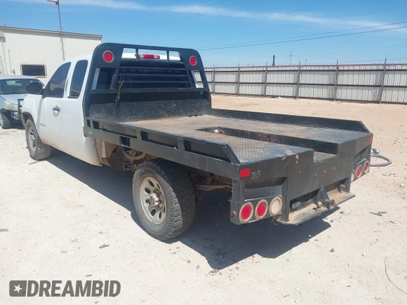 2010 GMC Sierra 1500 with VIN 1GTSKTE08AZ259166, listed as a IAAI auction lot 41846661 with 173,870 mi miles and . Bid and sale history available at DreamBid. Image 3.