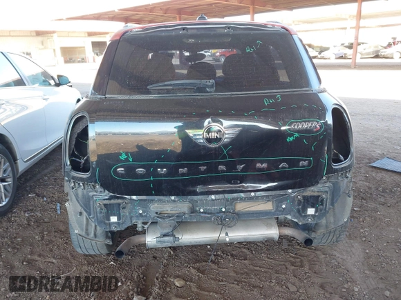 2014 MINI Countryman S with VIN WMWZC5C57EWP39919, listed as a IAAI auction lot 41613909 with 139,138 mi miles and . Bid and sale history available at DreamBid. Image 6.