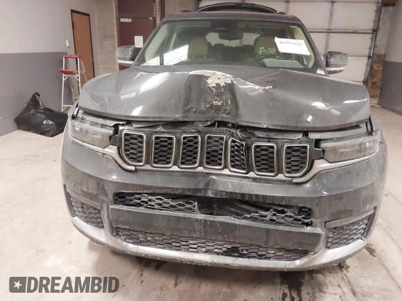2021 Jeep Grand Cherokee Limited z VIN 1C4RJKBG2M8211010, wystawiony jako IAAI lot #41597639 z przebiegiem 72 615 mil mil oraz . Historia ofert i sprzedaży dostępna na DreamBid. Obrazek 6.