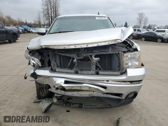 2013 GMC Sierra 1500 SLT with VIN 3GTP2WE75DG275821, listed as a Copart auction lot 43206415 with 141,117 mi miles and Salvage title. Bid and sale history available at DreamBid. Image 5.