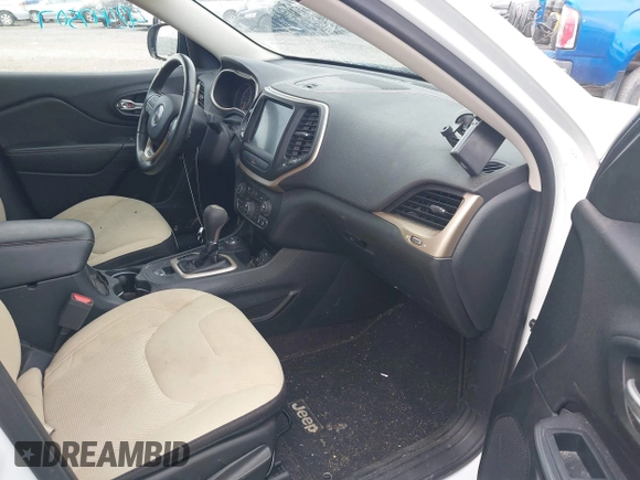 2016 Jeep Cherokee Latitude z VIN 1C4PJMCS4GW332918, wystawiony jako IAAI lot #42447507 z przebiegiem 97 575 mil mil oraz . Historia ofert i sprzedaży dostępna na DreamBid. Obrazek 5.