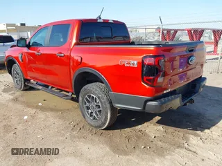 2024 Ford Ranger XLT z VIN 1FTER4HH8RLE62816, wystawiony jako IAAI lot #41961450 z przebiegiem 6 399 mil mil oraz . Historia ofert i sprzedaży dostępna na DreamBid. Obrazek 3.
