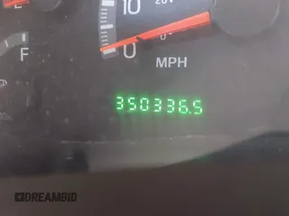 2003 Ford F-150 XL с VIN 1FTRX17W03NA37401, выставлен на аукционе IAAI как лот 41724466 с пробегом 350 336 миль миль и . История ставок и продаж доступна на DreamBid. Изображение 16.