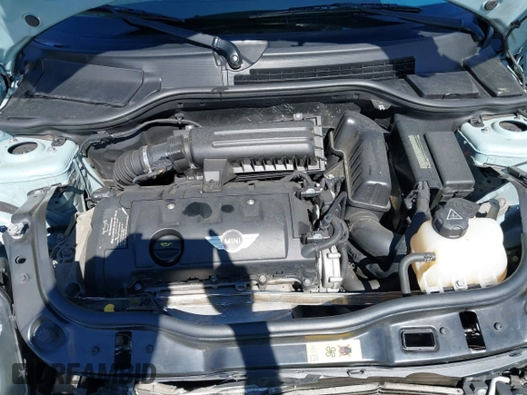 2011 MINI Hardtop with VIN WMWSU3C50BT098662, listed as a IAAI auction lot 41820600 with 109,061 mi miles and . Bid and sale history available at DreamBid. Image 10.
