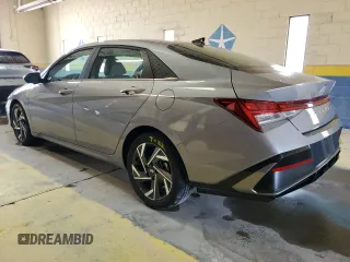 2025 Hyundai Elantra SEL Convenience z VIN KMHLS4DG4SU893058, wystawiony jako Copart lot #60174935 z przebiegiem 16 187 mil mil oraz Czysty tytuł • Clean title. Historia ofert i sprzedaży dostępna na DreamBid. Obrazek 2.