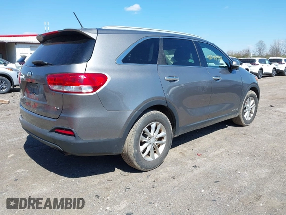 2016 Kia Sorento LX z VIN 5XYPGDA55GG110302, wystawiony jako IAAI lot #42045429 z przebiegiem 166 368 mil mil oraz . Historia ofert i sprzedaży dostępna na DreamBid. Obrazek 4.