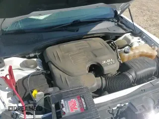 2017 Chrysler 300 S с VIN 2C3CCABG7HH577091, выставлен на аукционе Copart как лот 67063665 с пробегом 97 509 миль миль и Чистый • Clean title. История ставок и продаж доступна на DreamBid. Изображение 13.