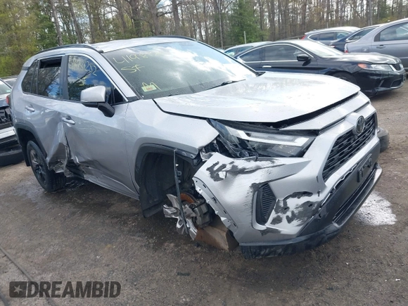 2022 Toyota RAV4 XLE z VIN 2T3P1RFV2NC316877, wystawiony jako IAAI lot #41981282 z przebiegiem 42 955 mil mil oraz . Historia ofert i sprzedaży dostępna na DreamBid. Obrazek 1.