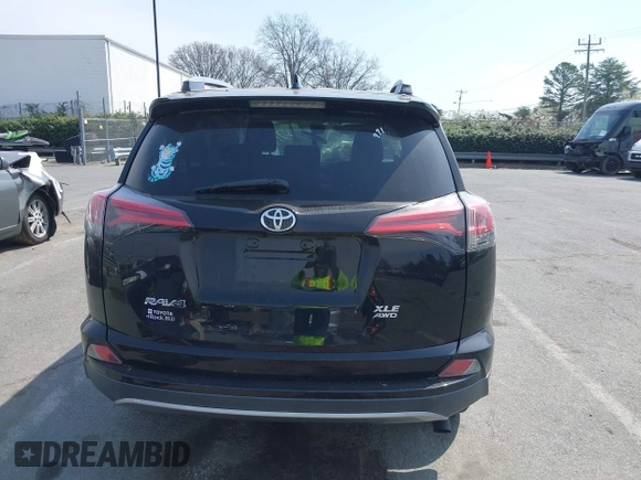 2018 Toyota RAV4 XLE with VIN 2T3RFREV6JW734993, listed as a IAAI auction lot 41790232 with 61,118 mi miles. Bid and sale history available at carsss.com. Image 15.