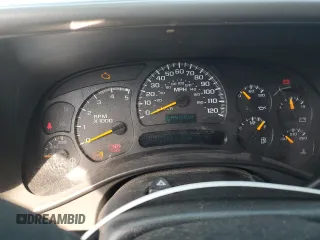 2005 GMC Sierra 2500HD SLT with VIN 1GTHK292X5E141116, listed as a Copart auction lot 61093415 with 160,630 mi miles and Salvage title. Bid and sale history available at DreamBid. Image 9.