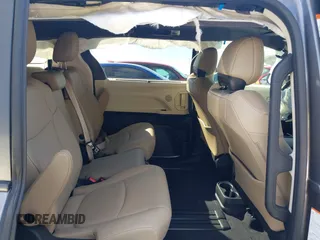 2024 Toyota Sienna XLE z VIN 5TDYRKEC4RS204737, wystawiony jako IAAI lot #40218275 z przebiegiem 336 mil mil oraz . Historia ofert i sprzedaży dostępna na DreamBid. Obrazek 8.