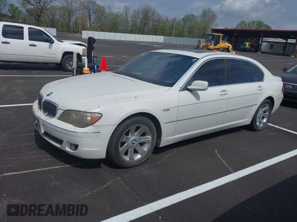 2006 BMW 7 Series 750Li with VIN WBAHN83516DT32361, listed as a IAAI auction lot 41973491 with 170,428 mi miles. Bid and sale history available at carsss.com. Image 2.
