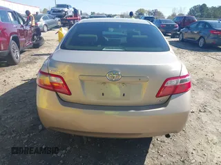 2007 Toyota Camry CE with VIN 4T1BE46K57U601350, listed as a IAAI auction lot 41889044 with 197,738 mi miles. Bid and sale history available at carsss.com. Image 16.