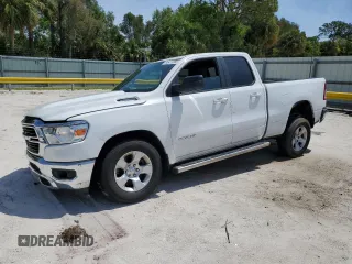 2021 Ram 1500 Big Horn z VIN 1C6RRFBG4MN509373, wystawiony jako Copart lot #63411335 z przebiegiem 58 611 mil mil oraz Szkoda całkowita • Salvage title. Historia ofert i sprzedaży dostępna na DreamBid. Obrazek 1.