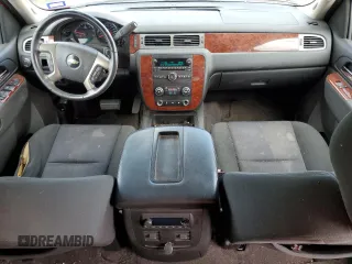 2011 Chevrolet Avalanche LS with VIN 3GNMCEE05BG151002, listed as a Copart auction lot 84742434 with 238,454 mi miles and Salvage Title. Bid and sale history available at carsss.com. Image 8.