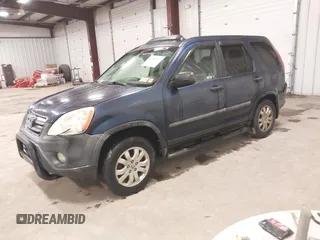 2005 Honda CR-V EX with VIN SHSRD78815U347000, listed as a IAAI auction lot 41982177 with 194,233 mi miles. Bid and sale history available at carsss.com. Image 2.