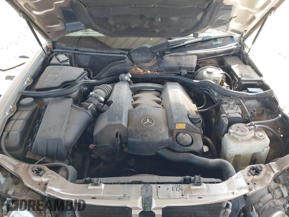 2001 Mercedes-Benz E-Class with VIN WDBJF65J11B232599, listed as a IAAI auction lot 41517879 with 173,366 mi miles. Bid and sale history available at carsss.com. Image 10.