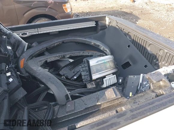 2024 Nissan Frontier SL with VIN 1N6ED1EK2RN656501, listed as a IAAI auction lot 42265453 with 3,813 mi miles and . Bid and sale history available at DreamBid. Image 19.