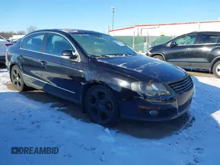 2007 Volkswagen Passat Wolfsburg Edition with VIN WVWAK73C47P156413, listed as a IAAI auction lot 41308381 with 140,040 mi miles and . Bid and sale history available at DreamBid. Image 1.