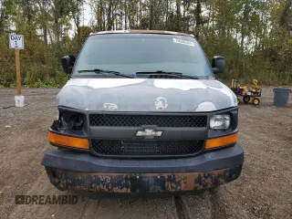 2006 Chevrolet Express Cargo z VIN 1GCHG35U761242721, wystawiony jako Copart lot #75036204 z przebiegiem 253 979 mil mil oraz Czysty tytuł • Clean title. Historia ofert i sprzedaży dostępna na DreamBid. Obrazek 5.