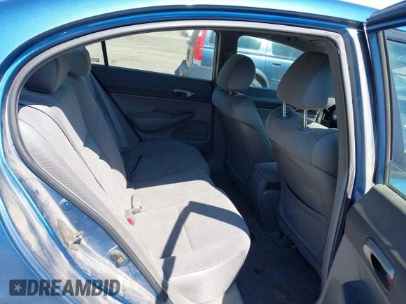2006 Honda Civic LX z VIN 1HGFA16536L116964, wystawiony jako IAAI lot #42166701 z przebiegiem 276 970 mil mil oraz . Historia ofert i sprzedaży dostępna na DreamBid. Obrazek 8.
