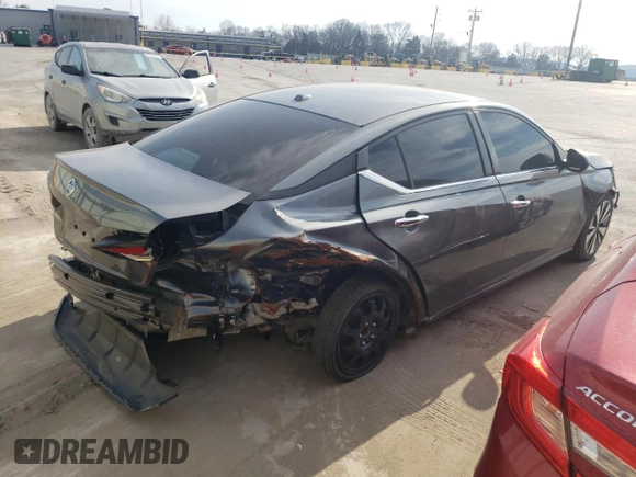 2019 Nissan Altima 2.5 S with VIN 1N4BL4BV0KC212310, listed as a Copart auction lot 51321905 with 39,289 mi miles and Salvage Title. Bid and sale history available at carsss.com. Image 3.