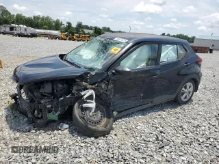 2021 Nissan Kicks S z VIN 3N1CP5BVXML517249, wystawiony jako Copart lot #58521025 z przebiegiem 55 887 mil mil oraz Szkoda całkowita • Salvage title. Historia ofert i sprzedaży dostępna na DreamBid. Obrazek 1.