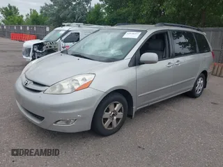 2008 Toyota Sienna XLE with VIN 5TDZK22C28S100727, listed as a IAAI auction lot 42570297 with 184,422 mi miles and . Bid and sale history available at DreamBid. Image 2.