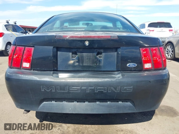 2001 Ford Mustang Standard with VIN 1FAFP40471F153561, listed as a IAAI auction lot 41650428 with 170,886 mi miles. Bid and sale history available at carsss.com. Image 16.