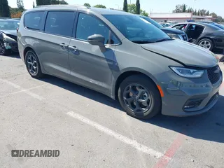 2021 Chrysler Pacifica Hybrid Limited z VIN 2C4RC1S76MR544495, wystawiony jako IAAI lot #42294312 z przebiegiem 89 083 mil mil oraz . Historia ofert i sprzedaży dostępna na DreamBid. Obrazek 13.