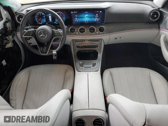 2022 Mercedes-Benz E 350 with VIN W1KZF8DB7NB050539, listed as a Copart auction lot 51081345 with 49,258 mi miles and Salvage Title. Bid and sale history available at DreamBid. Image 8.