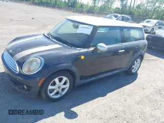 2008 MINI Clubman with VIN WMWML33518TN68282, listed as a IAAI auction lot 42041023 with 165,635 mi miles and . Bid and sale history available at DreamBid. Image 2.