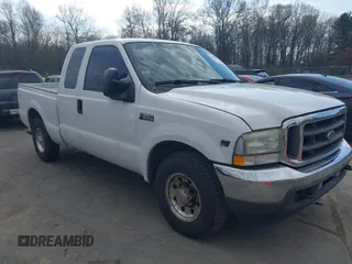 2004 Ford Super Duty F-250 XL with VIN 1FTNX20S54EB44229, listed as a IAAI auction lot 42118078 with 197,719 mi miles. Bid and sale history available at carsss.com. Image 1.