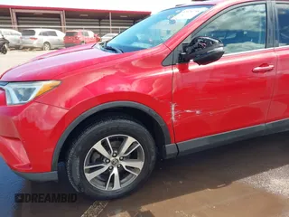 2016 Toyota RAV4 XLE с VIN 2T3RFREVXGW463378, выставлен на аукционе IAAI как лот 42024738 с пробегом 109 472 миль миль и . История ставок и продаж доступна на DreamBid. Изображение 6.