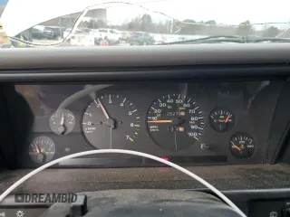 1995 Jeep Grand Cherokee Laredo with VIN 1J4GZ58S7SC517783, listed as a Copart auction lot 43057145 with 225,273 mi miles and Salvage Title. Bid and sale history available at carsss.com. Image 9.