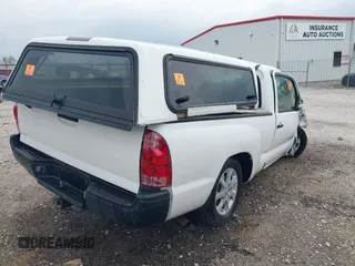 2006 Toyota Tacoma z VIN 5TENX22NX6Z256113, wystawiony jako IAAI lot #42037455 z przebiegiem Nie podano mil oraz . Historia ofert i sprzedaży dostępna na DreamBid. Obrazek 4.